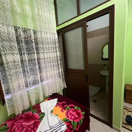 Hotel, Bar-restorant Jorgo Hotell *